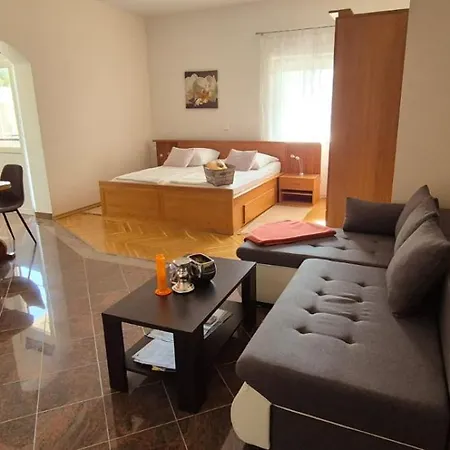 & Garden Lavanda * Brodarica (Sibenik-Knin)