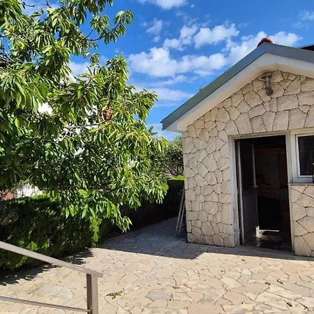 Appartement & Garden Lavanda *