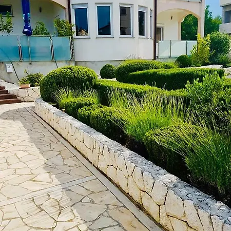 Apartmán & Garden Lavanda *