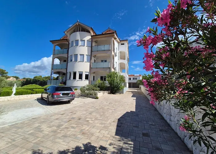 Apartman & Garden Lavanda Brodarica (Sibenik-Knin)